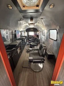 1972 Overland Mobile Hair & Nail Salon Truck Hand-washing Sink Texas for Sale
