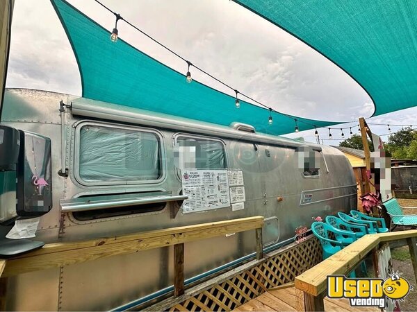 1972 Rolled Ice Cream & Frozen Yogurt Food Trailer Concession Trailer Texas for Sale