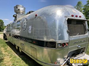 1972 Soverign Kitchen Food Trailer Concession Window Michigan for Sale