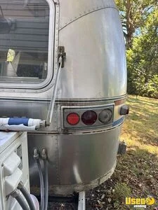1973 1971 Kitchen Food Trailer Extra Concession Windows Tennessee for Sale