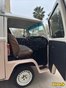 1973 Combi T-2 Coffee & Beverage Truck Gas Engine Texas Gas Engine for Sale
