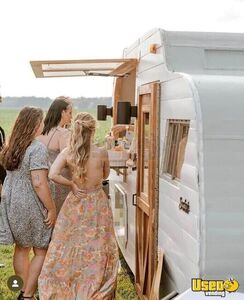 1973 Mobile Bar Trailer Beverage - Coffee Trailer Air Conditioning Delaware for Sale