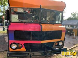 1973 Mobile Kitchen Unit All-purpose Food Truck Diamond Plated Aluminum Flooring Texas for Sale