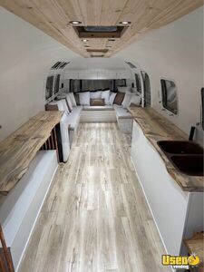 1973 Sovereign Land Yacht Airstream 7 Oregon for Sale