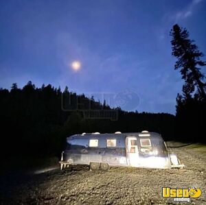 1973 Sovereign Land Yacht Airstream Interior Lighting Oregon for Sale