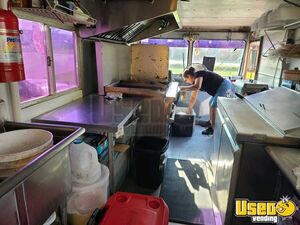1973 Step Van Kitchen Food Truck All-purpose Food Truck Concession Window Texas for Sale