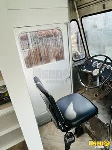 1974 P-350 Mobile Boutique Cabinets Oklahoma Gas Engine for Sale