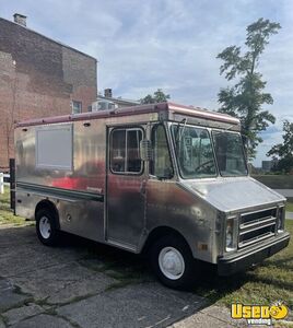 1974 P20 Step Van Kitchen Food Truck All-purpose Food Truck Stainless Steel Wall Covers Pennsylvania Gas Engine for Sale