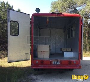 1974 P30 Empty Step Van Truck Stepvan Interior Lighting Texas Gas Engine for Sale