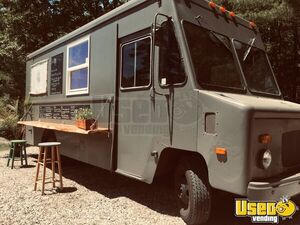 1974 P30 Step Van Kitchen And Catering Food Truck All-purpose Food Truck Maine Gas Engine for Sale
