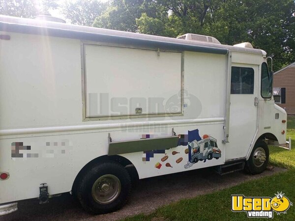 1974 Step Van Kitchen Food Truck All-purpose Food Truck Kansas Gas Engine for Sale