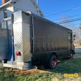 1975 Chasis P30 All-purpose Food Truck Concession Window Pennsylvania Gas Engine for Sale