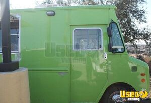 1975 Kurbmaster Step Van Kitchen Food Truck All-purpose Food Truck Deep Freezer Texas Gas Engine for Sale