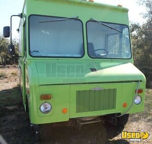 1975 Kurbmaster Step Van Kitchen Food Truck All-purpose Food Truck Diamond Plated Aluminum Flooring Texas Gas Engine for Sale