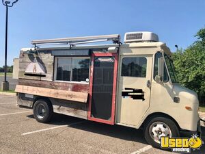 1975 Pizza Food Truck Michigan Gas Engine for Sale