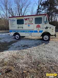 1975 Vintage/classic Ice Cream Truck Ice Cream Truck Missouri Gas Engine for Sale