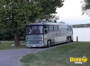 1976 Crusader Custom Motorcoach Bus Motorhome 2 Texas for Sale
