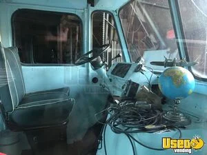 19761986 Custom All-purpose Food Truck Deep Freezer Maine Gas Engine for Sale