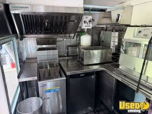 19761986 Custom All-purpose Food Truck Exterior Customer Counter Maine Gas Engine for Sale