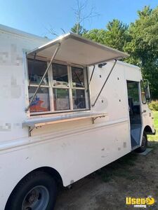 1977 Grumman Step Van Kitchen Food Truck All-purpose Food Truck New Hampshire Gas Engine for Sale
