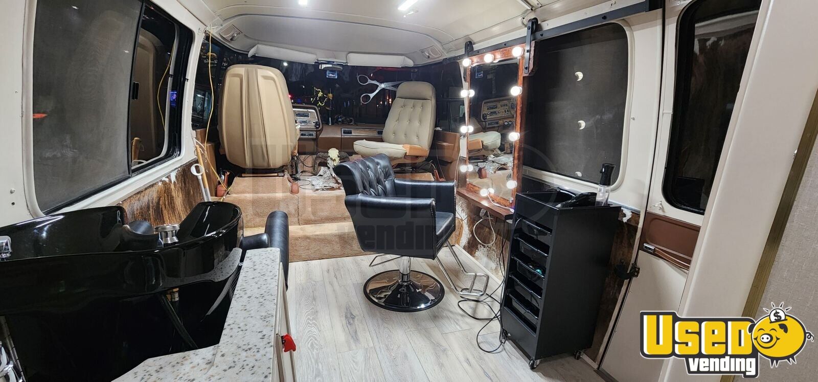 Used GMC Kingsley Luxurious Mobile Hair Salon Truck for Sale in New York