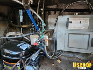 1977 Kitchen Food Truck All-purpose Food Truck 30 Colorado Gas Engine for Sale