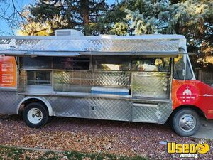 1977 Kitchen Food Truck All-purpose Food Truck Air Conditioning Colorado Gas Engine for Sale