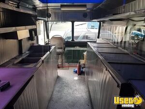 1977 Kitchen Food Truck All-purpose Food Truck Hot Water Heater Colorado Gas Engine for Sale