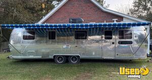 Vintage - 1977 31' Airstream Sovereign Land Yacht Tiny Home Trailer with Bathroom for Sale in Mississippi!