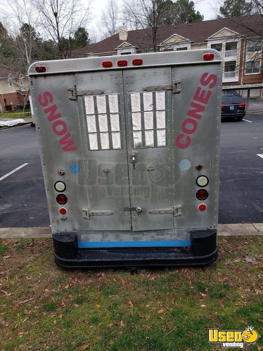 Chevrolet P30 22' Stepvan Ice Cream | Empty Food Truck for ...