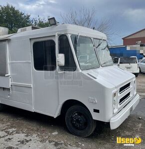 1977 P30 Kitchen Food Truck All-purpose Food Truck Texas Gas Engine for Sale