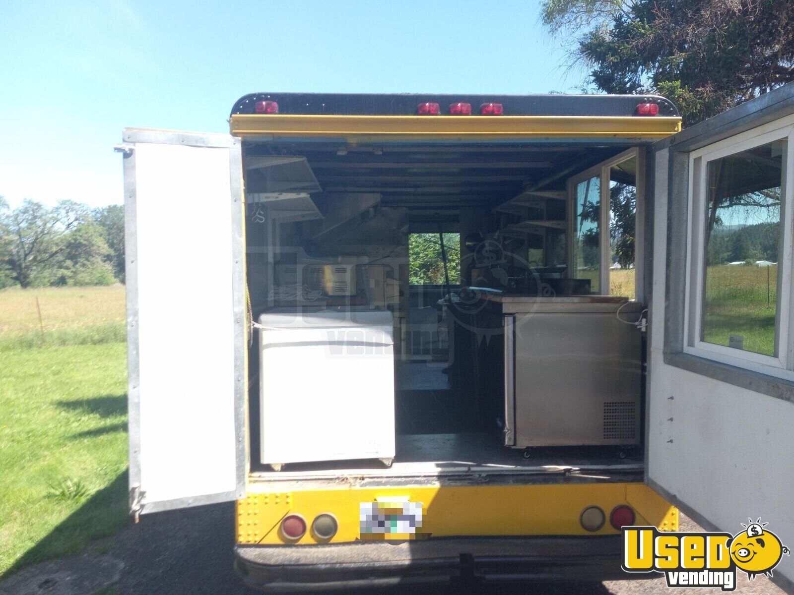 Turn key Business GMC AllPurpose Food Truck Mobile Food Unit for