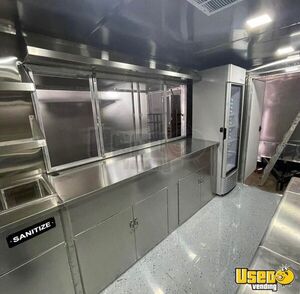 1978 Kitchen Food Truck All-purpose Food Truck Diamond Plated Aluminum Flooring Florida Gas Engine for Sale