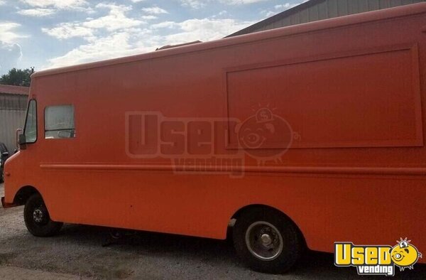 1978 P30 Food Truck All-purpose Food Truck Tennessee Gas Engine for Sale