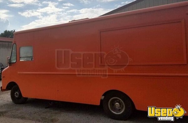 1978 P30 Food Truck All-purpose Food Truck Tennessee Gas Engine for Sale