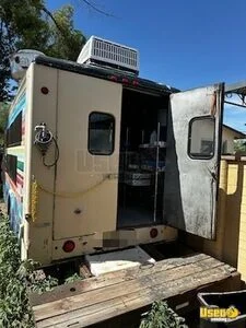 1978 P3500 Step Van Kitchen Food Truck All-purpose Food Truck Insulated Walls Arizona Gas Engine for Sale