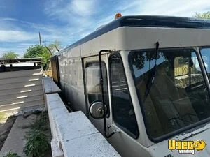 1978 P3500 Step Van Kitchen Food Truck All-purpose Food Truck Removable Trailer Hitch Arizona Gas Engine for Sale