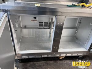 1978 Step Van Food Truck All-purpose Food Truck Work Table Michigan Gas Engine for Sale