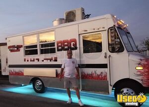 1978 Stepvan Food Truck All-purpose Food Truck Stainless Steel Wall Covers Florida Gas Engine for Sale