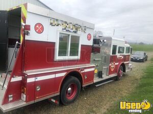 1979 Maxi Fire Truck All-purpose Food Truck Air Conditioning Connecticut for Sale