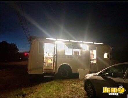 1979 Mobile Donut Business Food Truck All-purpose Food Truck Rhode Island Gas Engine for Sale