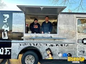 1979 P30 All-purpose Food Truck Work Table Ohio Gas Engine for Sale