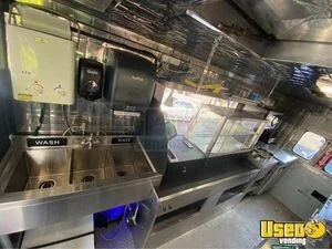 1979 P30 Kitchen Food Truck All-purpose Food Truck Chargrill Florida Gas Engine for Sale