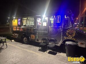 1979 P30 Kitchen Food Truck All-purpose Food Truck Propane Tank Florida Gas Engine for Sale