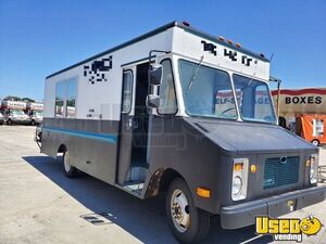 1979 P30 Kitchen Food Truck All-purpose Food Truck South Carolina Diesel Engine for Sale