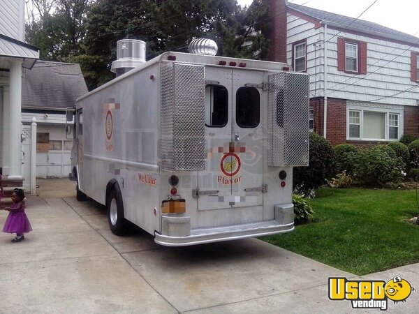 1979 P30 Kitchen Food Truck All-purpose Food Truck Virginia for Sale