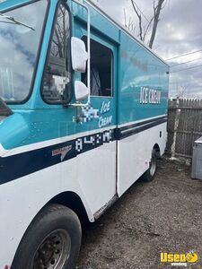 1979 P30 Step Van Ice Cream Truck Ice Cream Truck Ice Cream Cold Plate Massachusetts for Sale