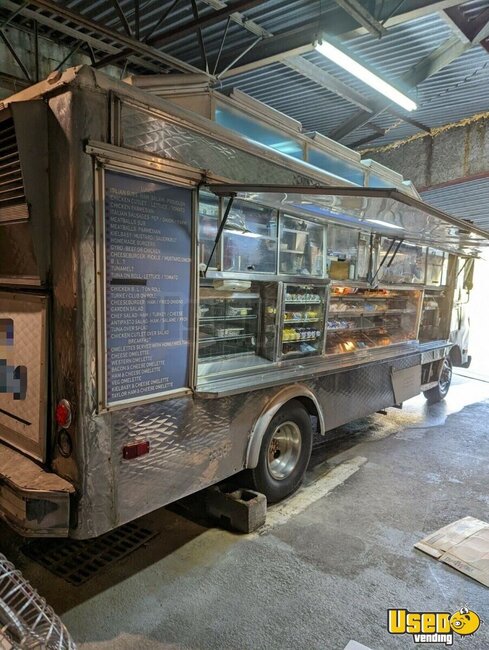 1979 P30 Step Van Kitchen Food Truck All-purpose Food Truck New Jersey Gas Engine for Sale
