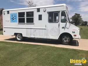 1979 P30 Stepvan Kitchen Food Truck Bakery Food Truck Texas Gas Engine for Sale