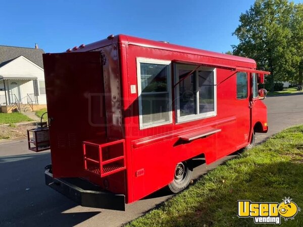 1979 Step Van Kitchen Food Truck All-purpose Food Truck Diamond Plated Aluminum Flooring Michigan Gas Engine for Sale